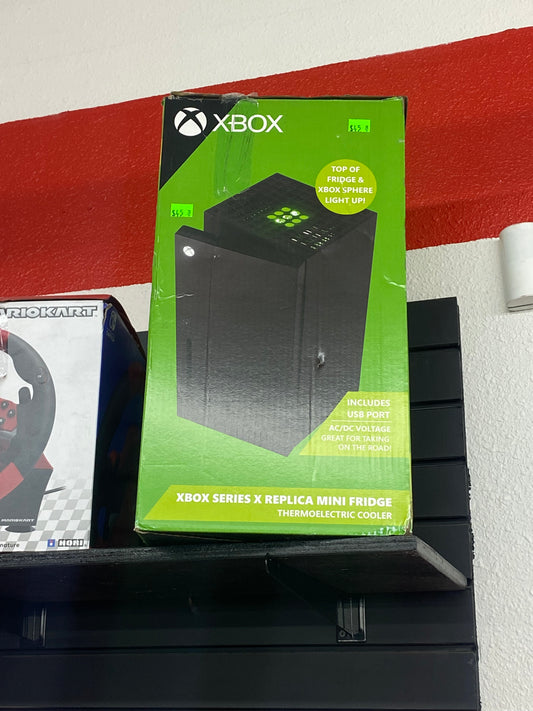 Xbox Series X Replica Mini Fridge - Thermoelectric Cooler